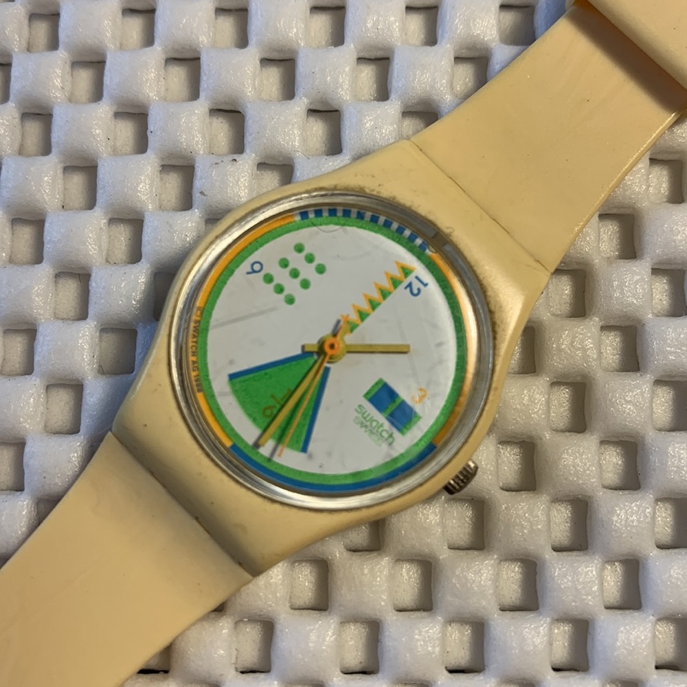 Swatch Watch - LW124 - GREENGO